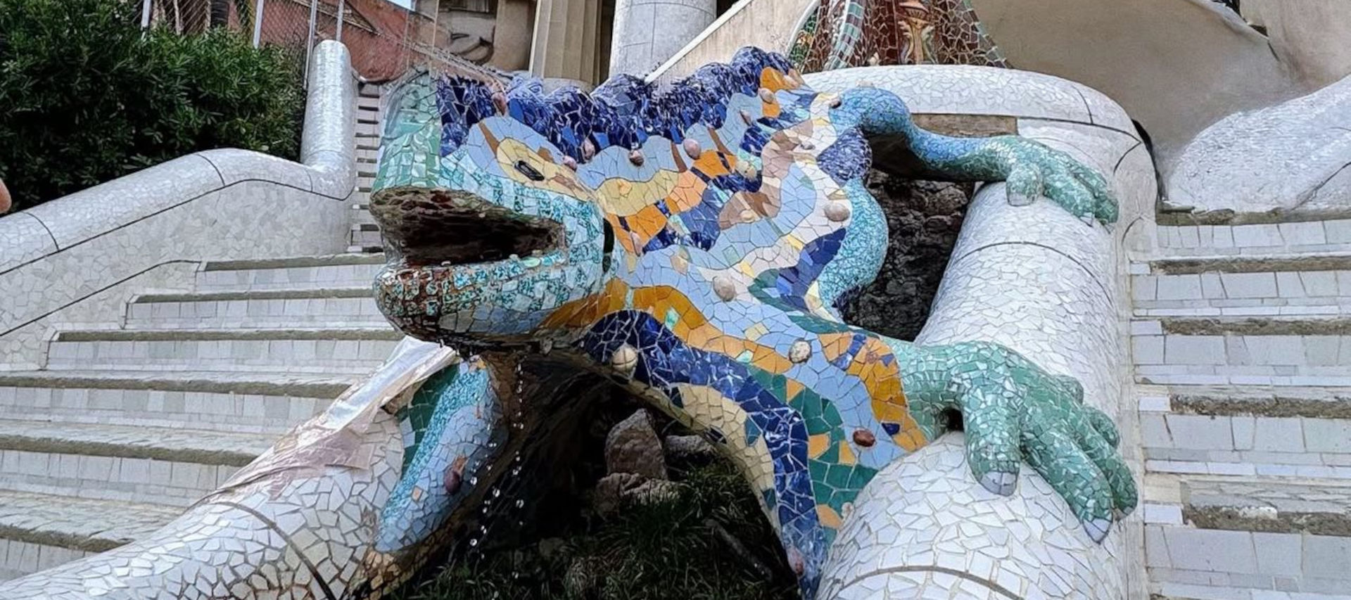 פארק גואל (Parque Güell) – המדריך המלא עם סוזאנה